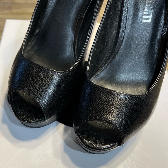 Black platform heels, open toe, size 5 - Picture 7 of 11